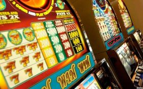 FAQ reading area on bd 3000 explaining mobile use privacy and responsible gaming